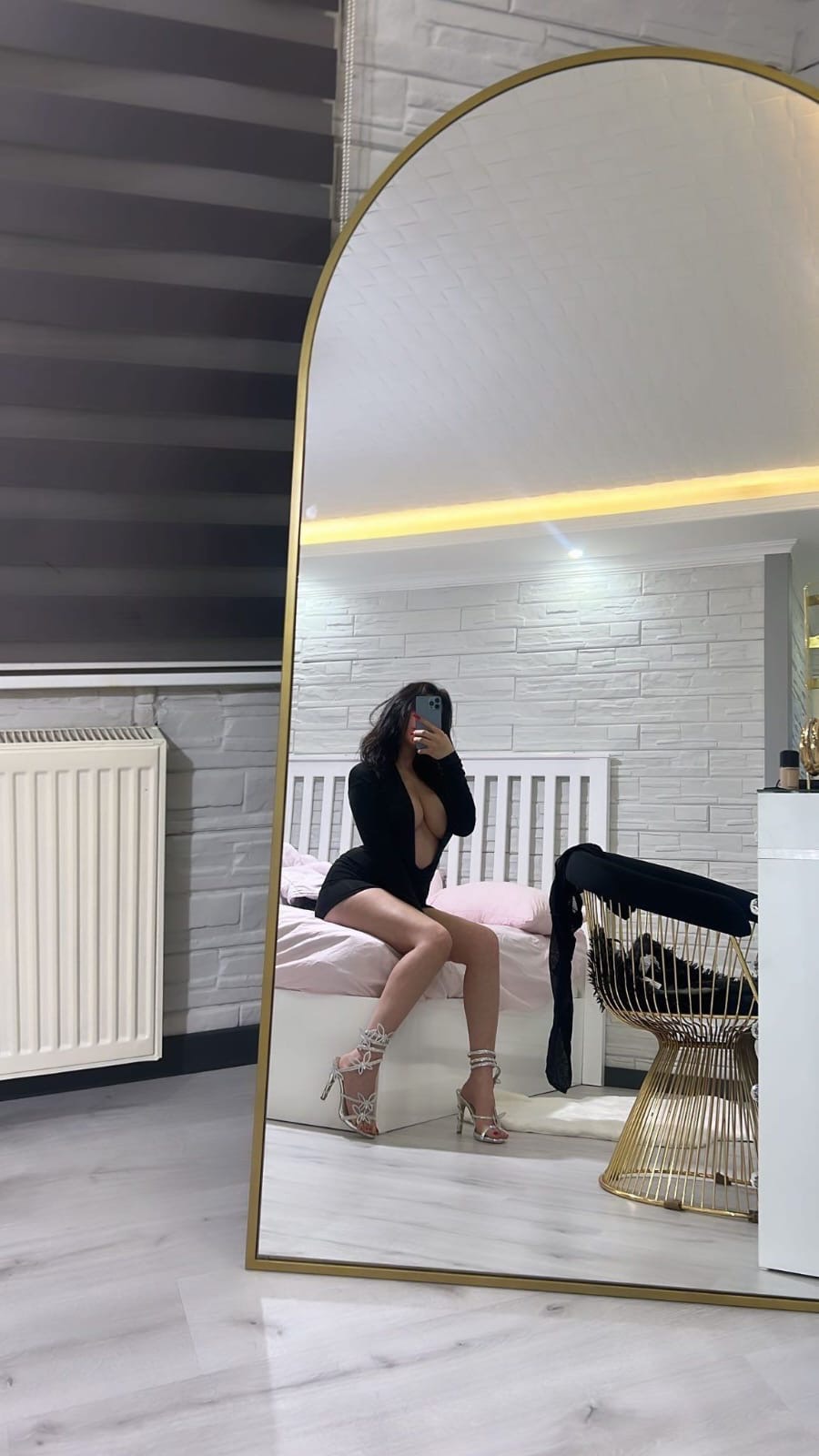 Uludere Doyumsuz Escort Bayan Ayla
